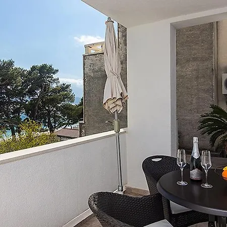 Apartments Villa Mili Brela Exterior photo