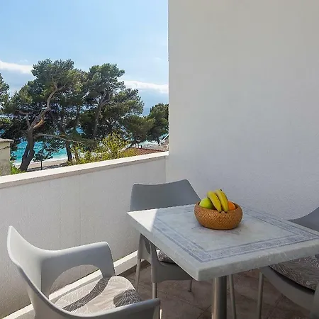 Apartments Villa Mili Brela Exterior photo
