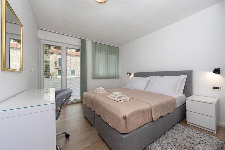 Mili Apartment *